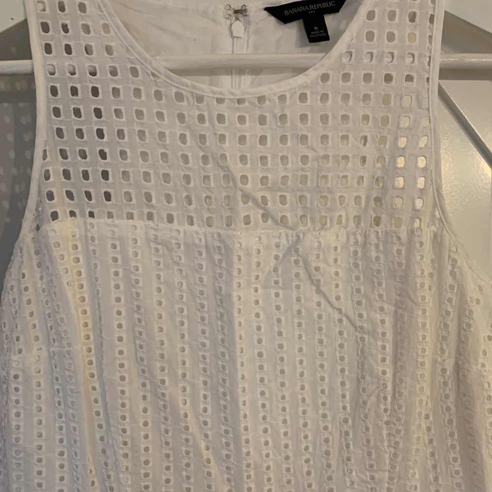 Lace Dress - Picture 2 of 7